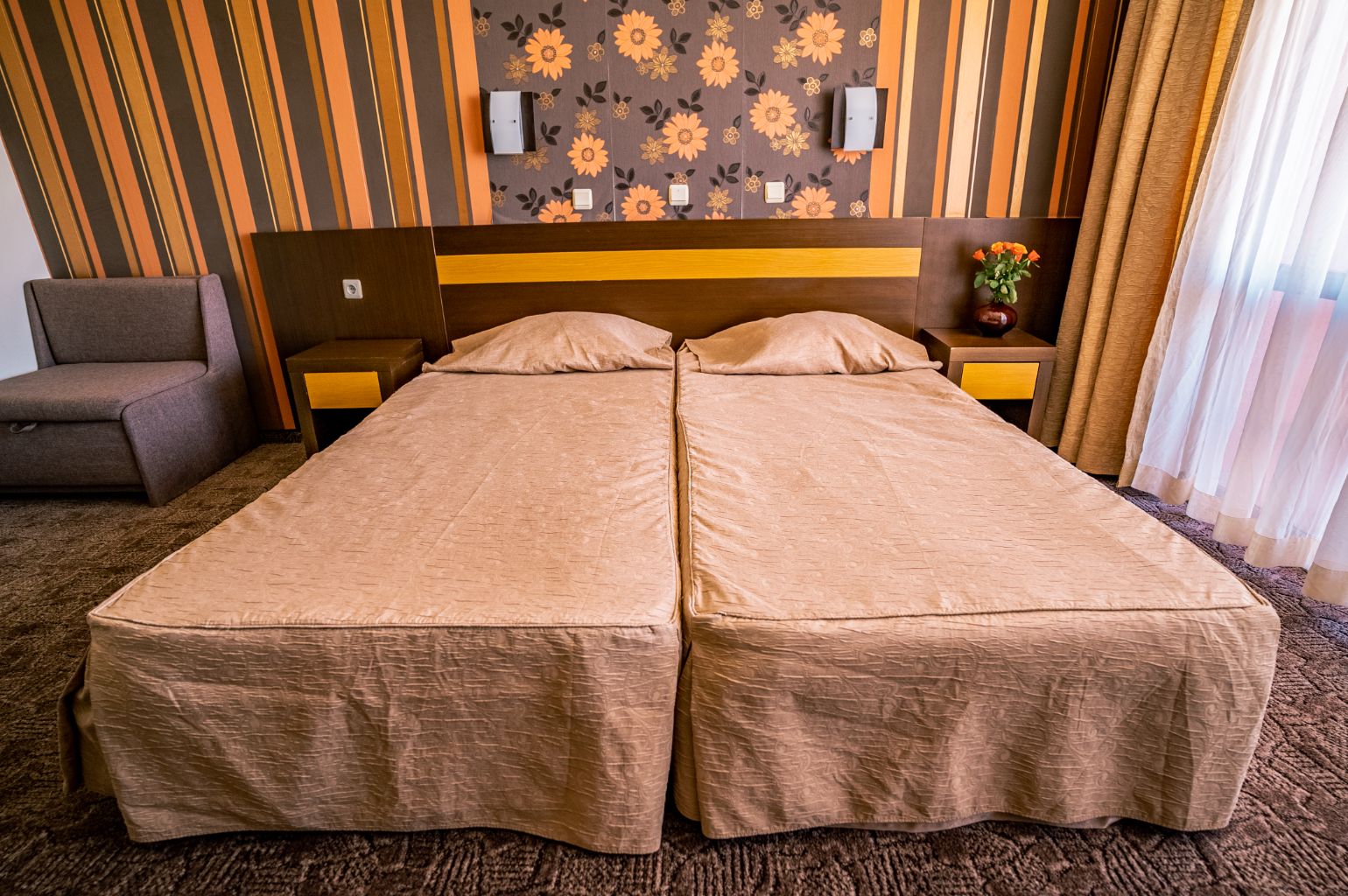 Двойна стая 2